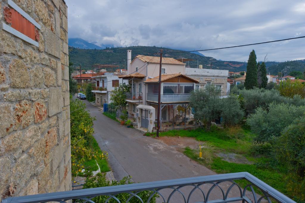 Polymnia Apartment Kardamyli Exterior photo